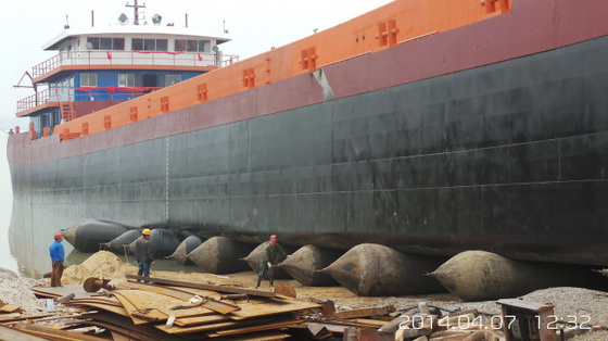 Anti Barstende Boot Marine Rubber Airbag For Ship die het Zware Opheffen lanceren