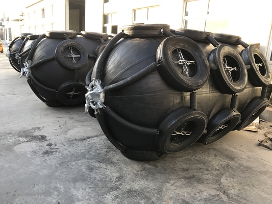 Gepersonaliseerde Marine Pneumatische Rubber Fender Sling Type Opblaasbaar