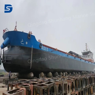 ISO 14409 Standaard Zwarte luchtzak van maritiem rubber met opblaas- en reparatiepakketten in palletverpakking