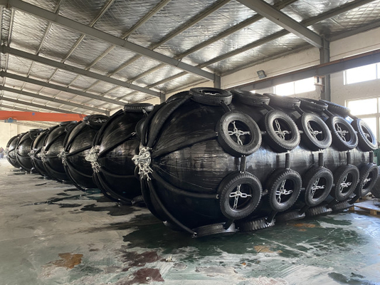 Schip die het Opblaasbare Rubberstootkussen van de de Vliegtuigenband van de Stootkussen Pneumatische Ketting Netto dokken