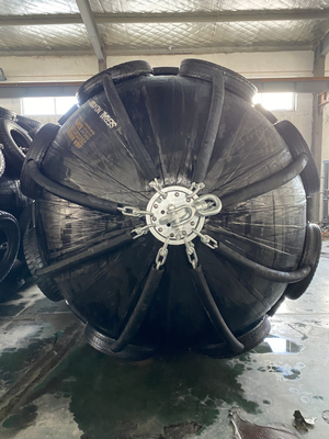 Gecertificeerde CCS-gecertificeerde pneumatische rubberfenders van natuurlijk rubber