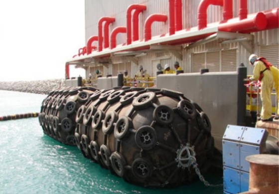Yokohamatype Marine Pneumatic Rubber Fenders voor Schip het Dokken Bescherming
